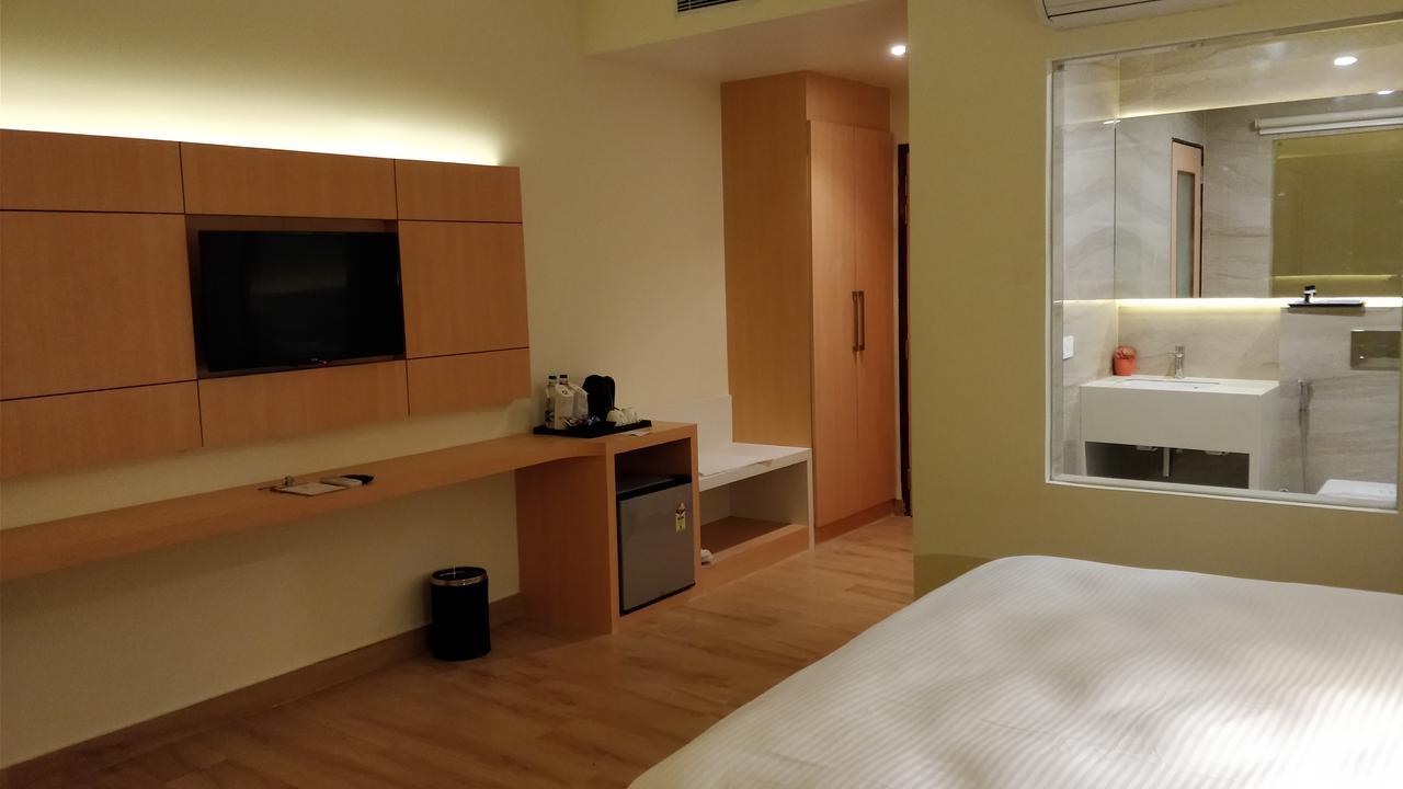 10 Park Street Bed & Breakfast ゴーラクプル エクステリア 写真